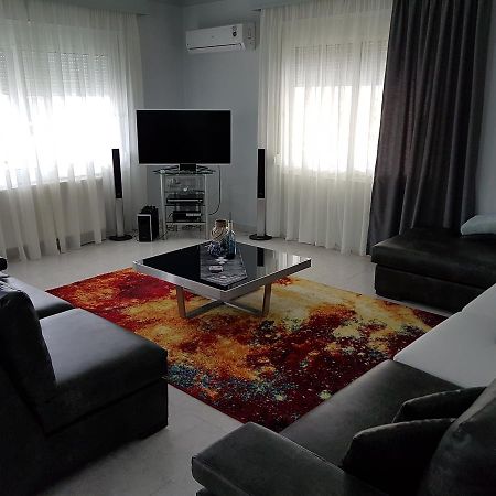Bourlis Apartments Аспровальта Экстерьер фото