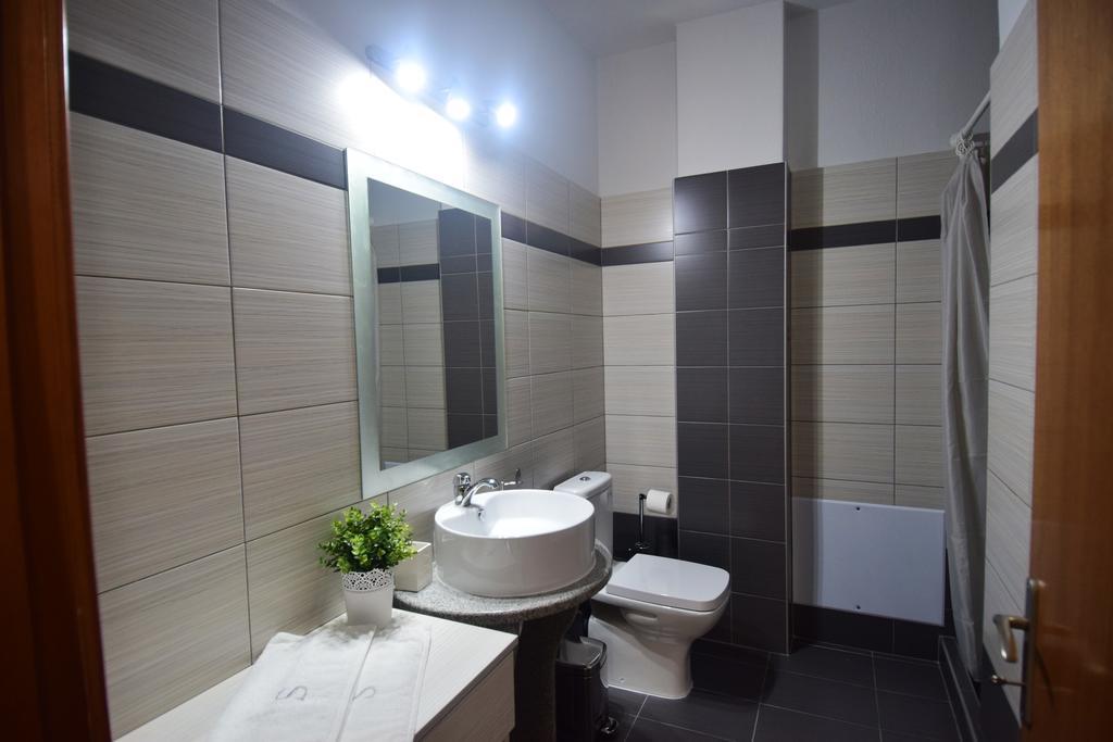 Bourlis Apartments Аспровальта Экстерьер фото