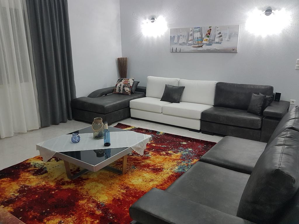 Bourlis Apartments Аспровальта Экстерьер фото
